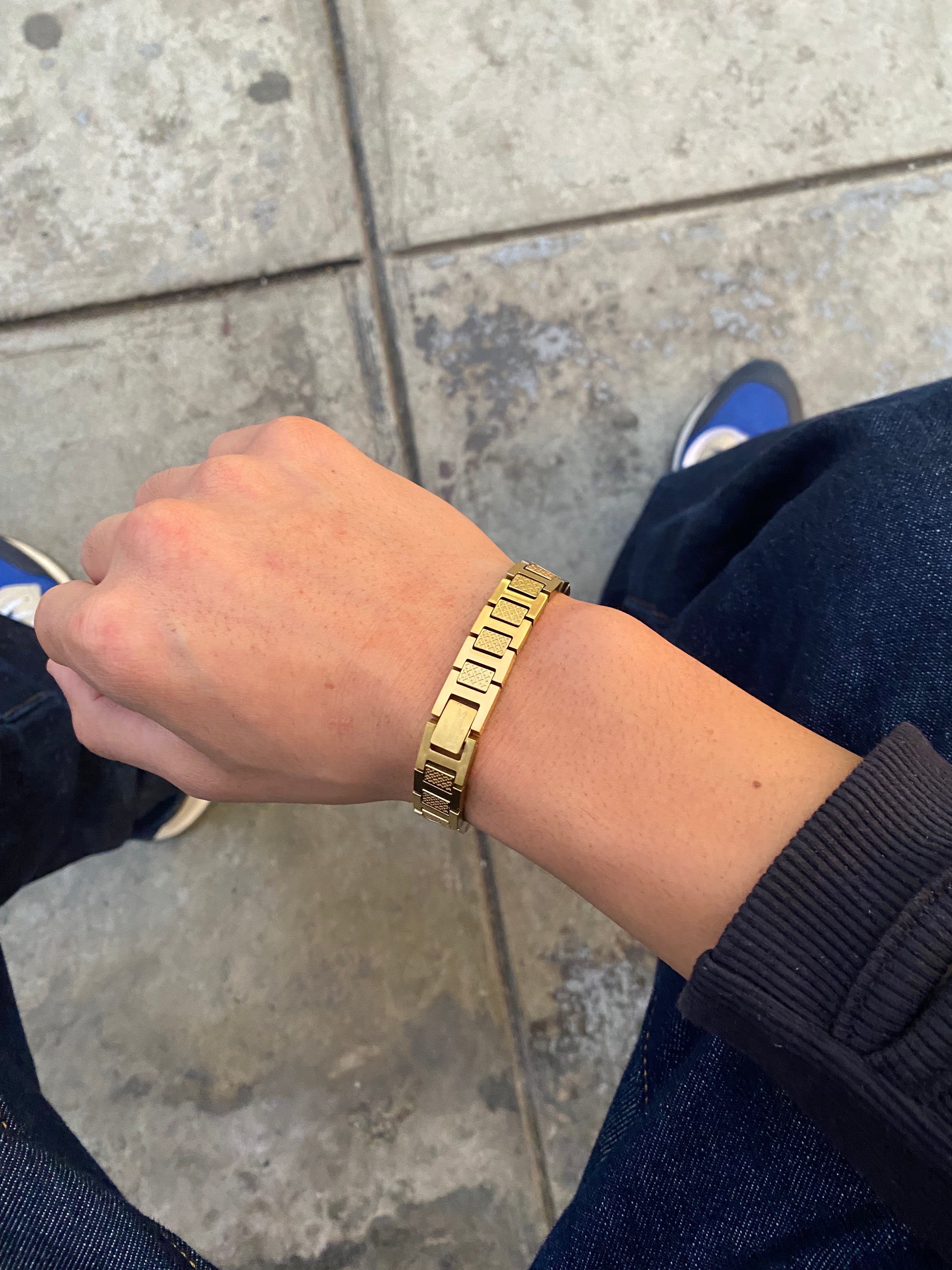 (STOCK) Brazalete Metropole Dorada